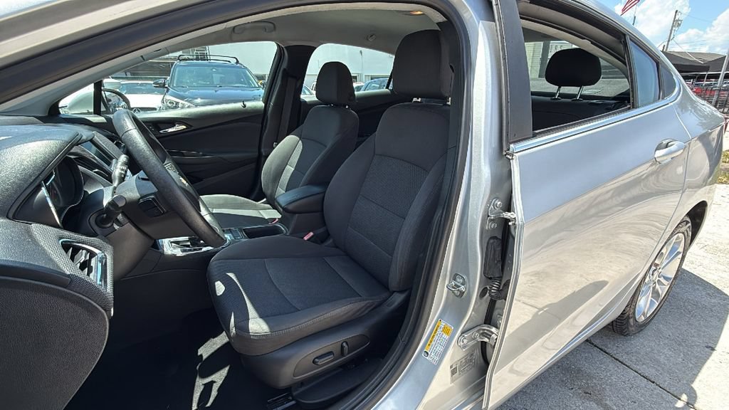 Used 2019 Chevrolet Cruze LT w/ LT Fleet Convenience Package FWD image 22
