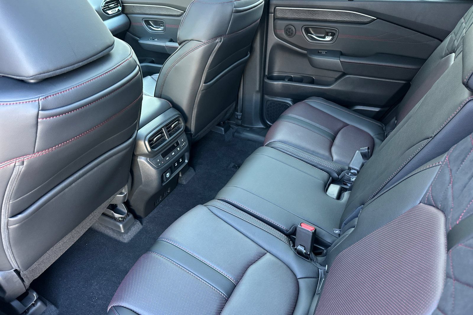 New 2026 Honda Pilot Black Edition image 13