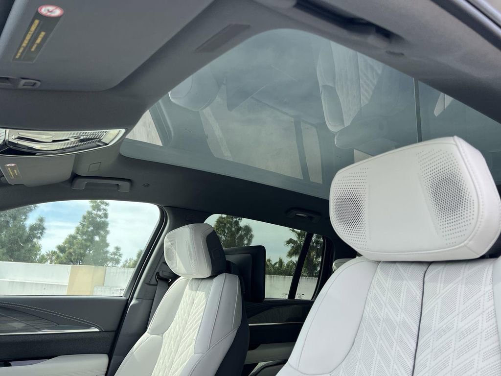 New 2026 Cadillac Escalade IQ Luxury 1 image 25