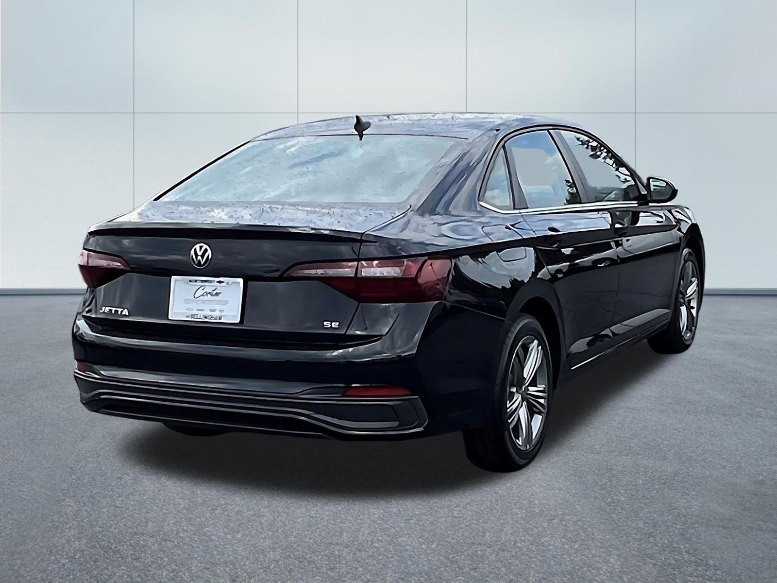 Used 2024 Volkswagen Jetta SE FWD image 6