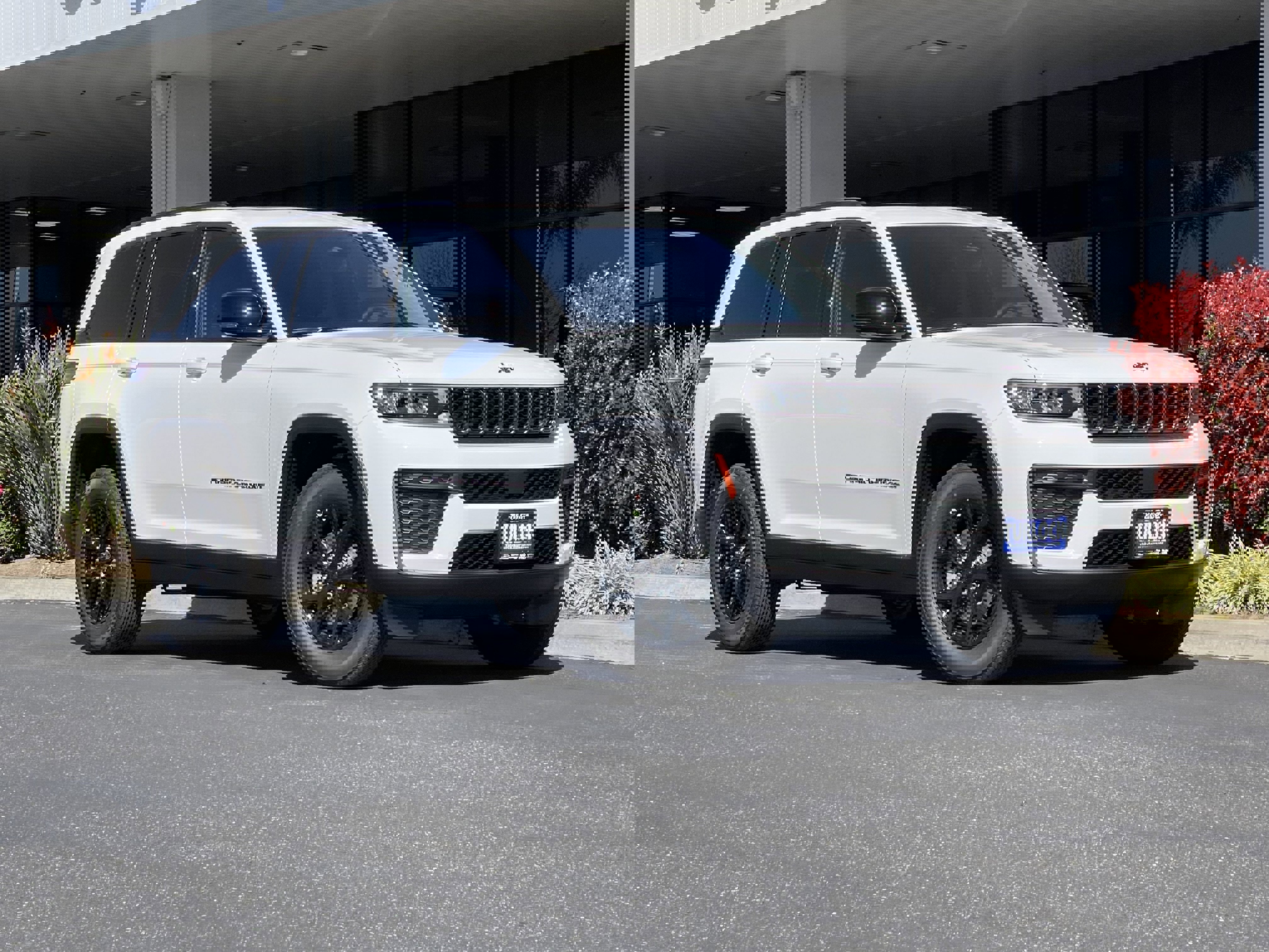 New 2026 Jeep Grand Cherokee Altitude image 2