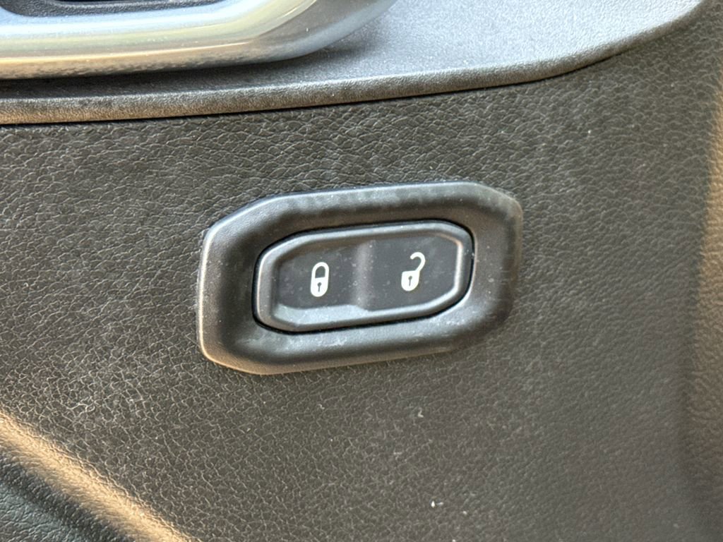 Used 2024 Jeep Wrangler Sport S image 20