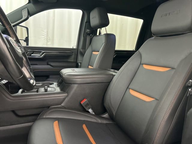 Used 2024 GMC Sierra 2500 AT4 w/ AT4 Premium Plus Package AWD/4WD image 9