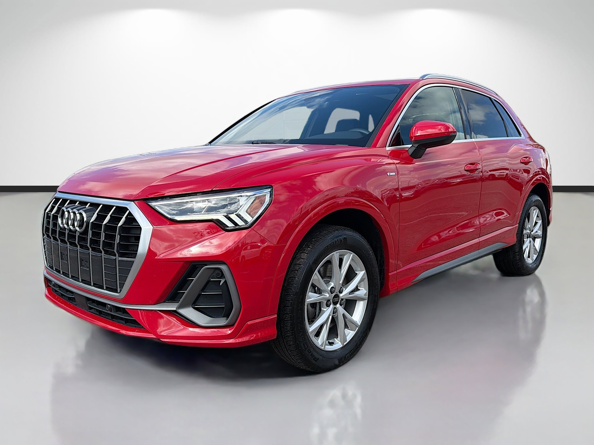 Used 2025 Audi Q3 2.0T Premium image 7