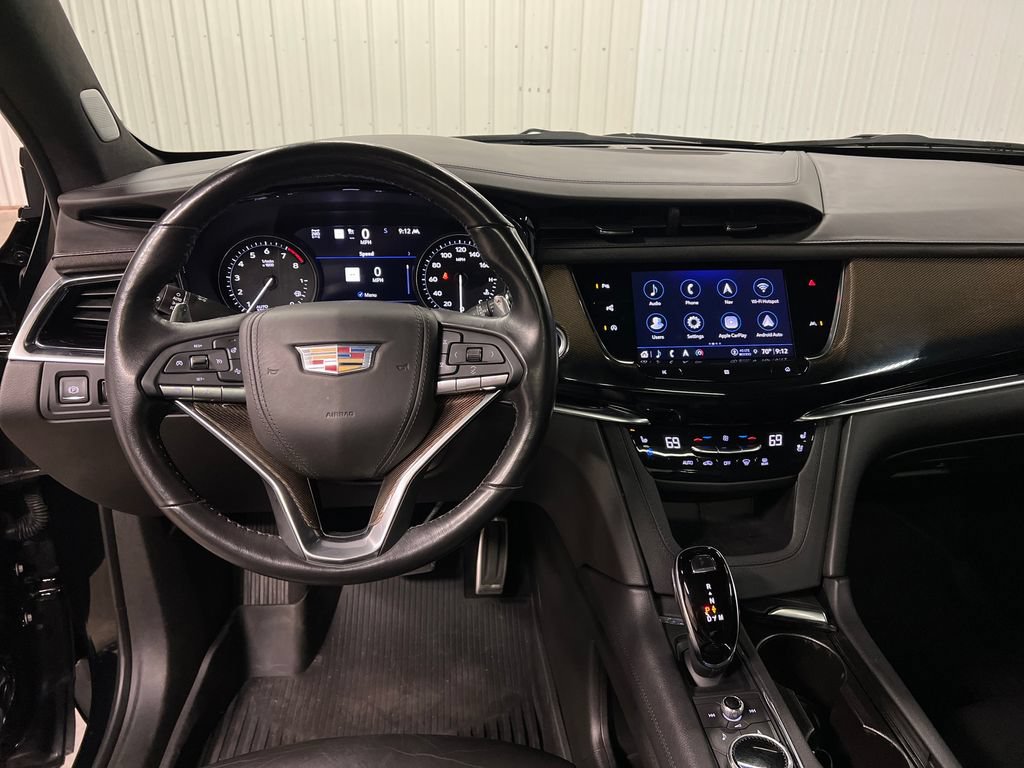 Used 2021 Cadillac XT6 Sport w/ Platinum Package AWD/4WD image 19