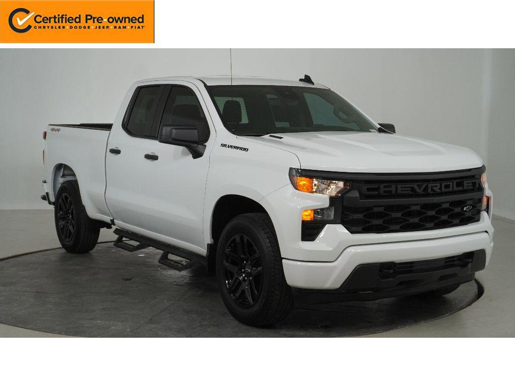 Used 2025 Chevrolet Silverado 1500 Custom w/ LPO, Dark Essentials Package image 1