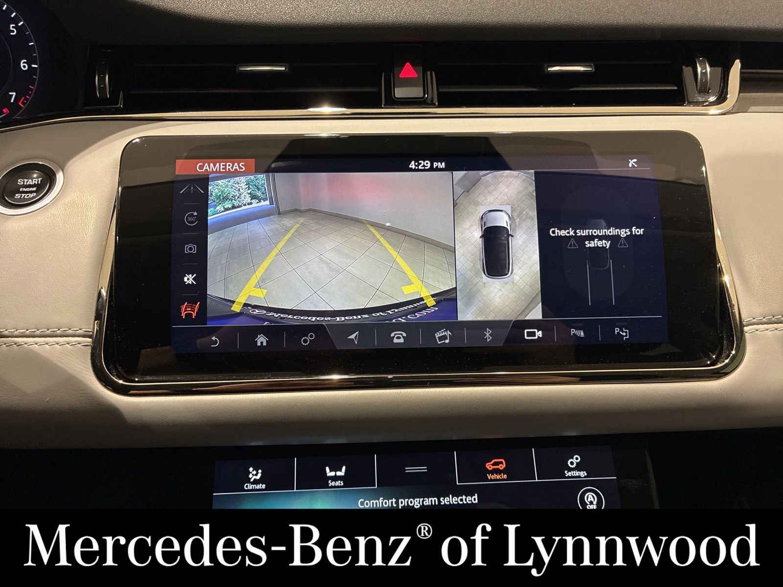 Used 2020 Land Rover Range Rover Evoque R-Dynamic HSE AWD/4WD image 18