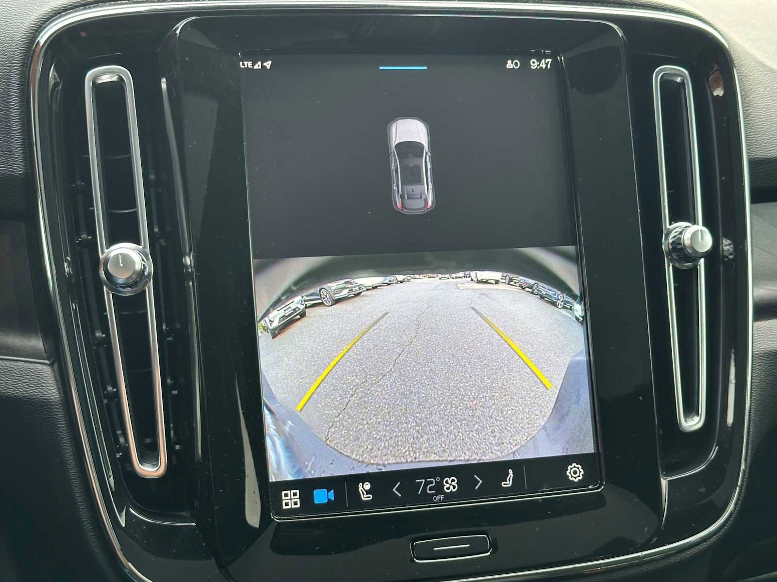 Certified 2023 Volvo C40 P8 Recharge Ultimate image 26