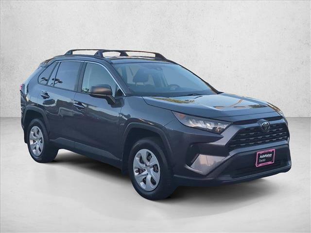 Used 2019 Toyota RAV4 LE w/ Carpet Mat Package FWD image 3