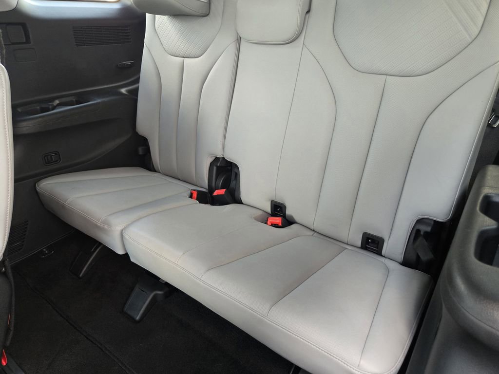 Used 2025 Hyundai Palisade SEL image 28