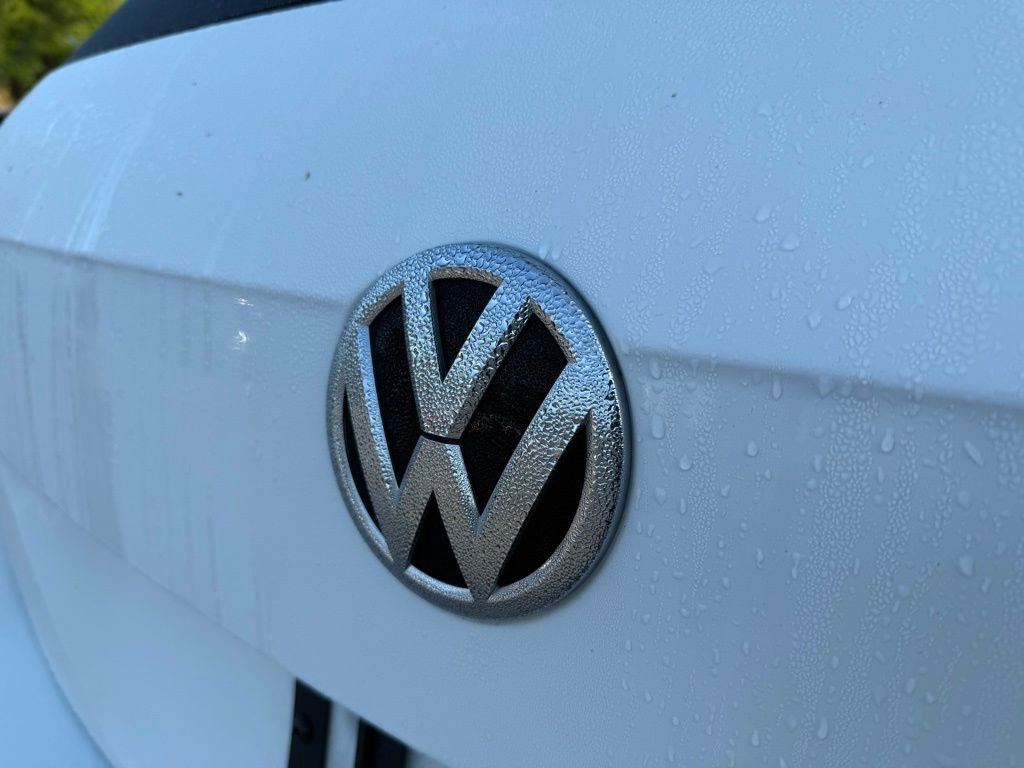 Used 2020 Volkswagen Tiguan S image 12