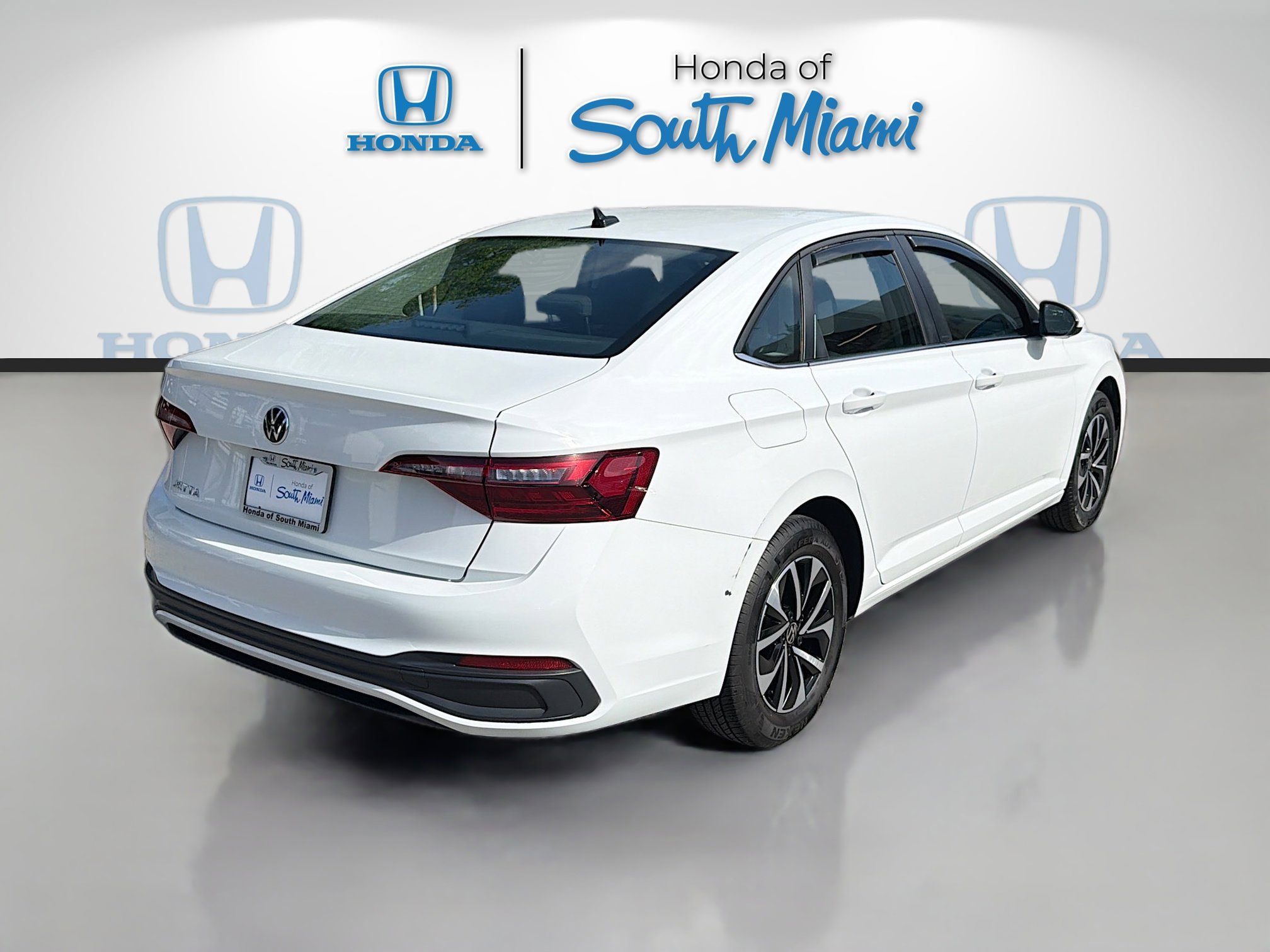 Used 2024 Volkswagen Jetta S image 7