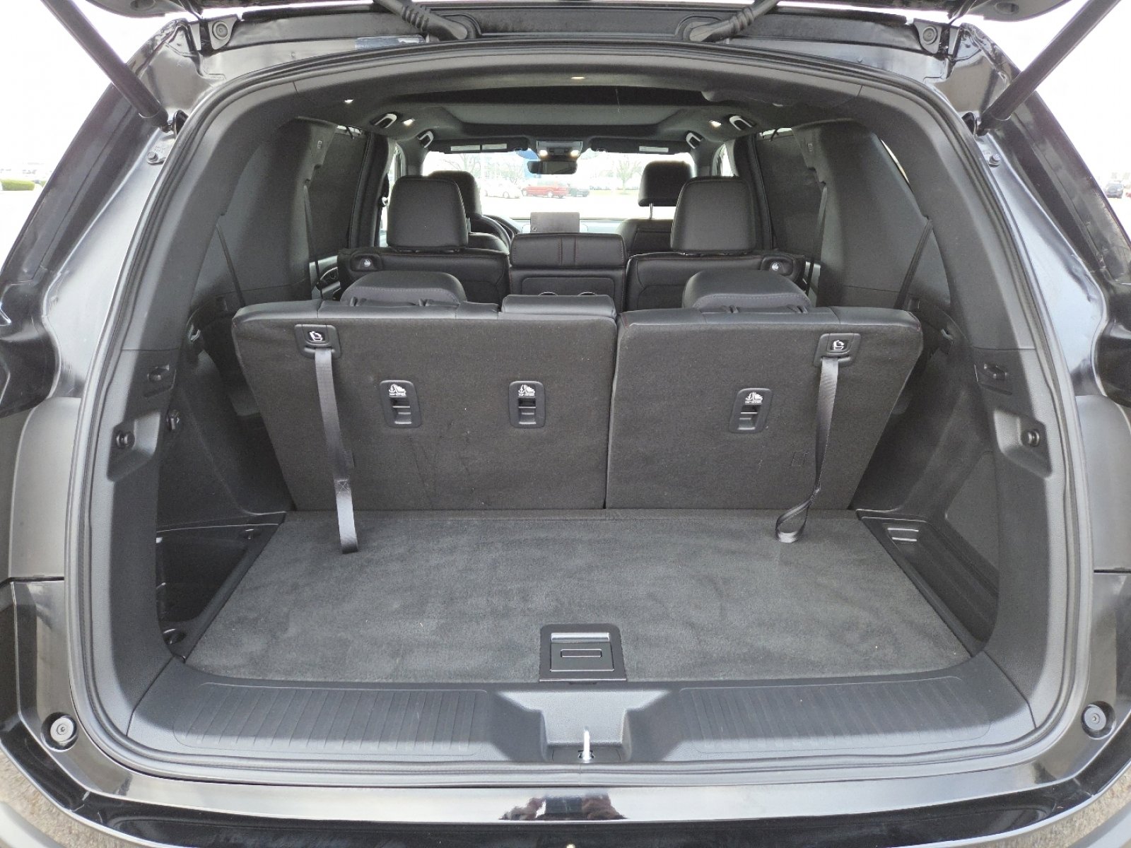 Used 2025 Honda Pilot Black Edition image 21