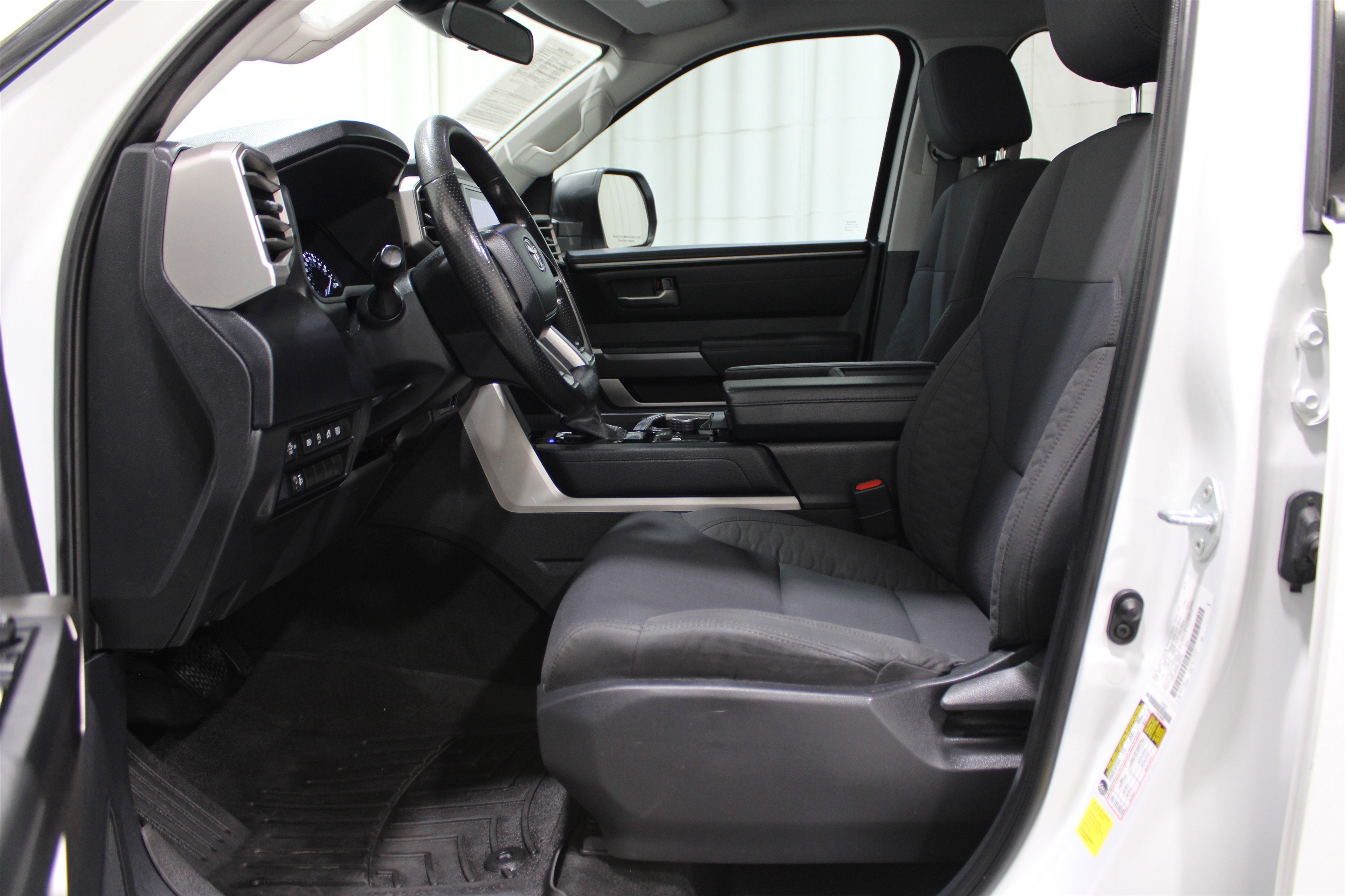 Used 2022 Toyota Tundra SR5 image 3