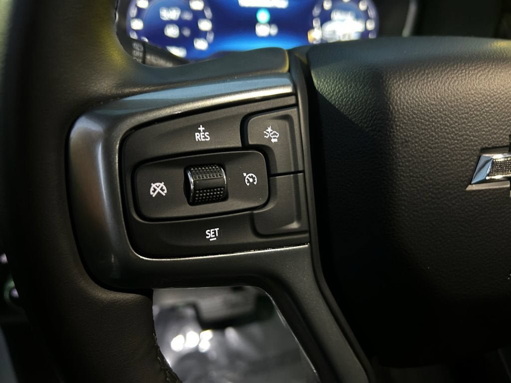 Used 2023 Chevrolet Tahoe Z71 AWD/4WD image 17