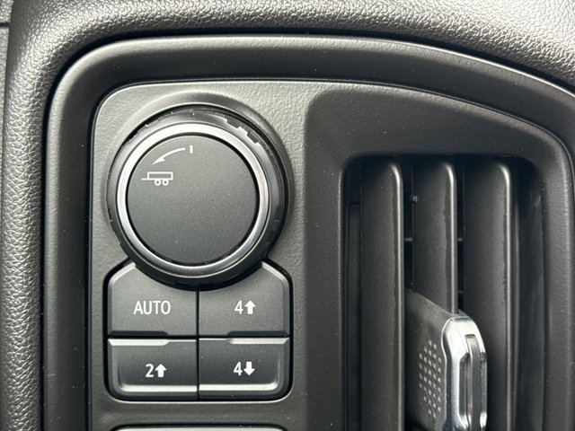 Used 2024 Chevrolet Silverado 1500 Custom Trail Boss w/ Turbomax Blackout Package AWD/4WD image 20