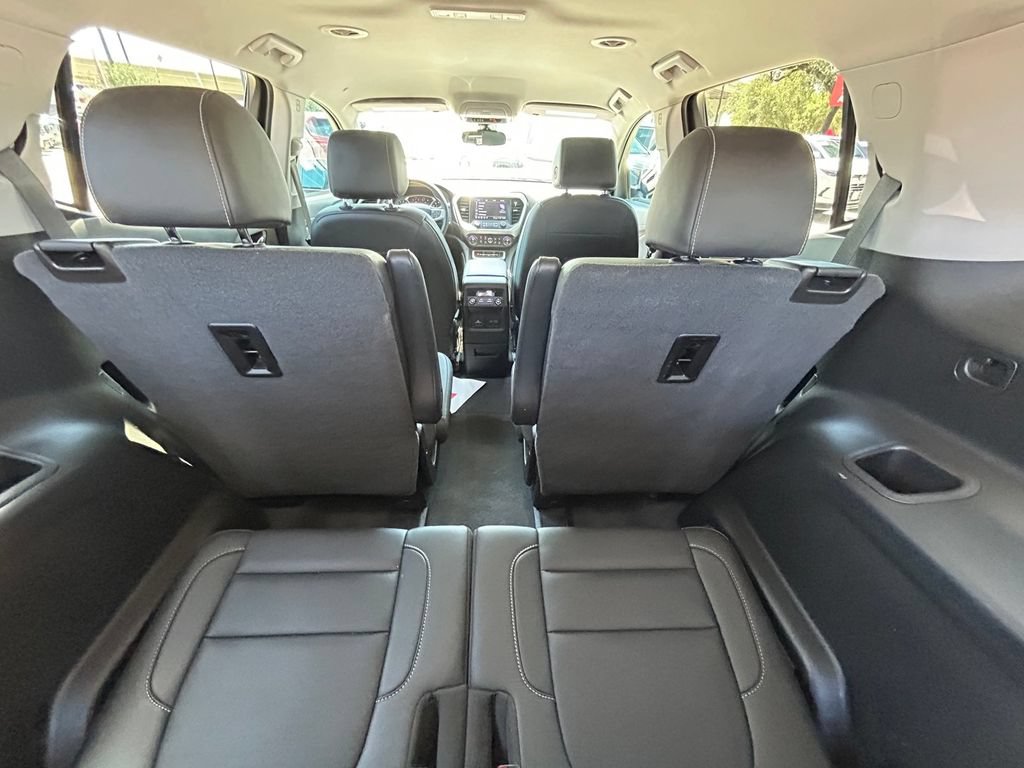 Used 2023 GMC Acadia SLT w/ Elevation Edition FWD image 14