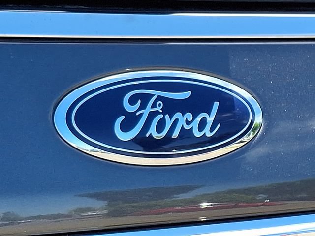 Used 2019 Ford Expedition XLT w/ Equipment Group 202A AWD/4WD image 29