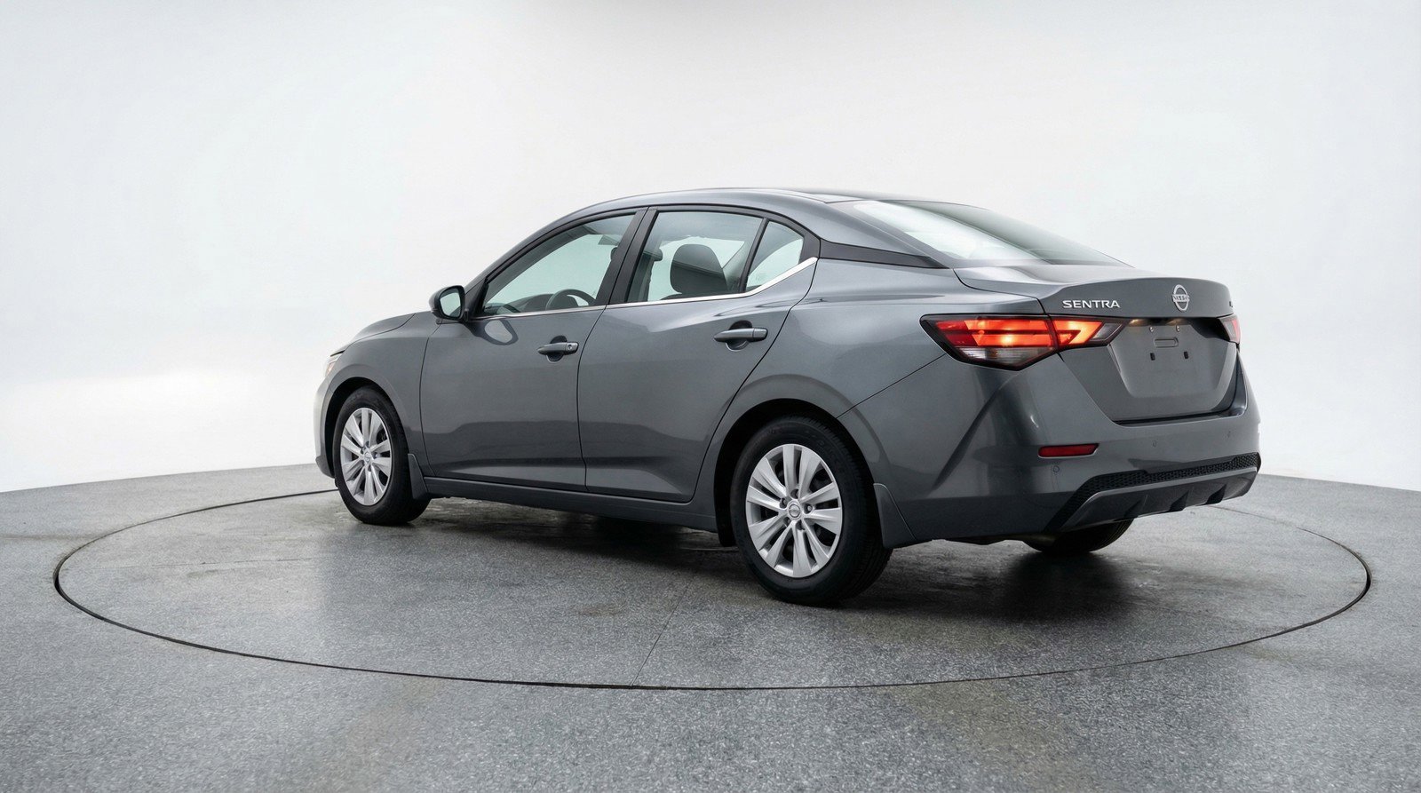 Used 2025 Nissan Sentra S FWD image 6