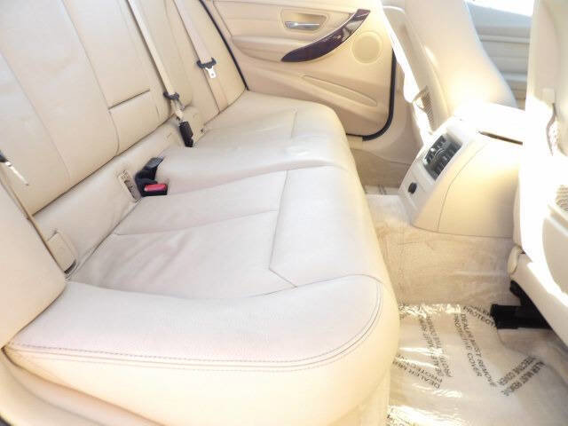 Used 2014 BMW 328d Sedan image 23