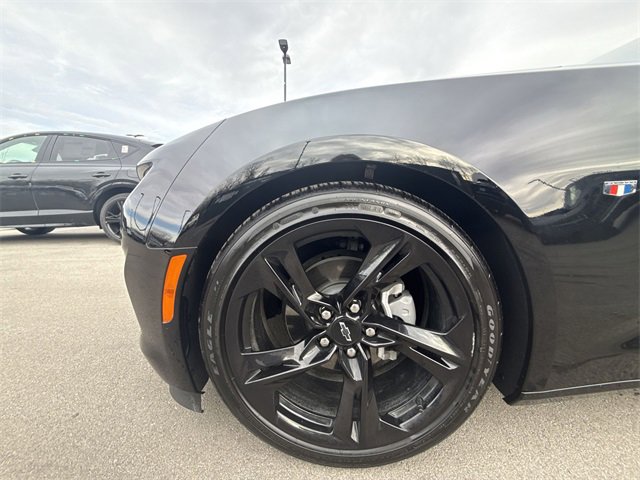 Used 2023 Chevrolet Camaro LT image 10
