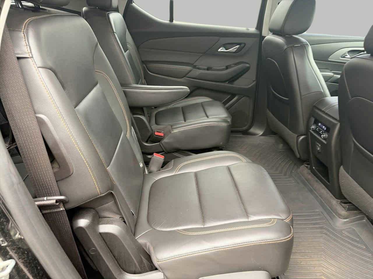 Used 2020 Chevrolet Traverse LT FWD image 15