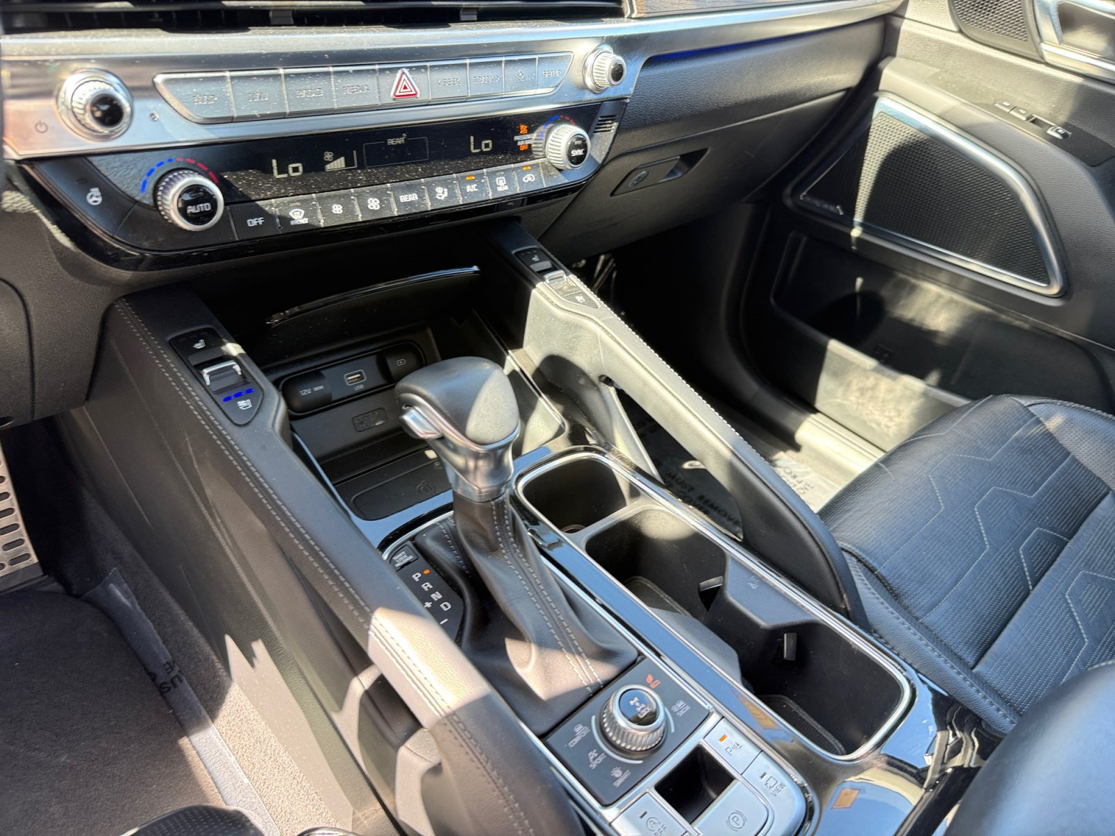 Used 2020 Kia Telluride SX w/ SX Prestige Package AWD/4WD image 13