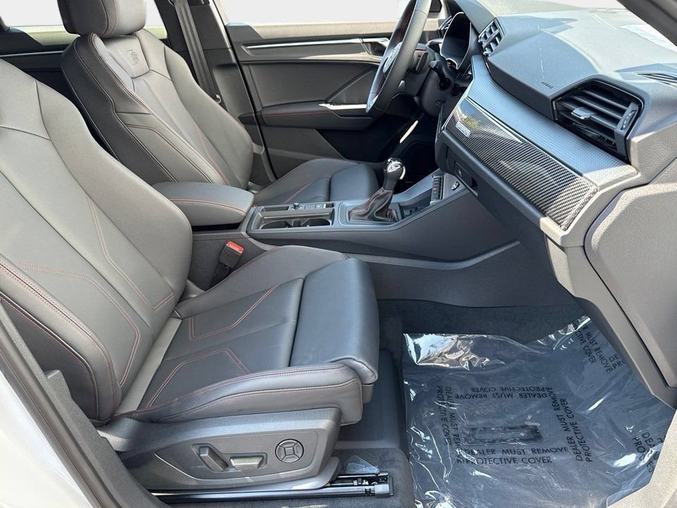 Certified 2025 Audi Q3 2.0T Premium Plus w/ Premium Plus Package AWD/4WD image 9