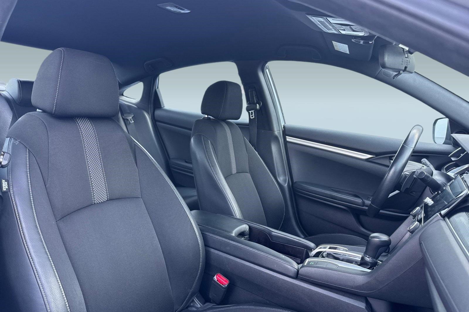 Used 2019 Honda Civic Sport image 30