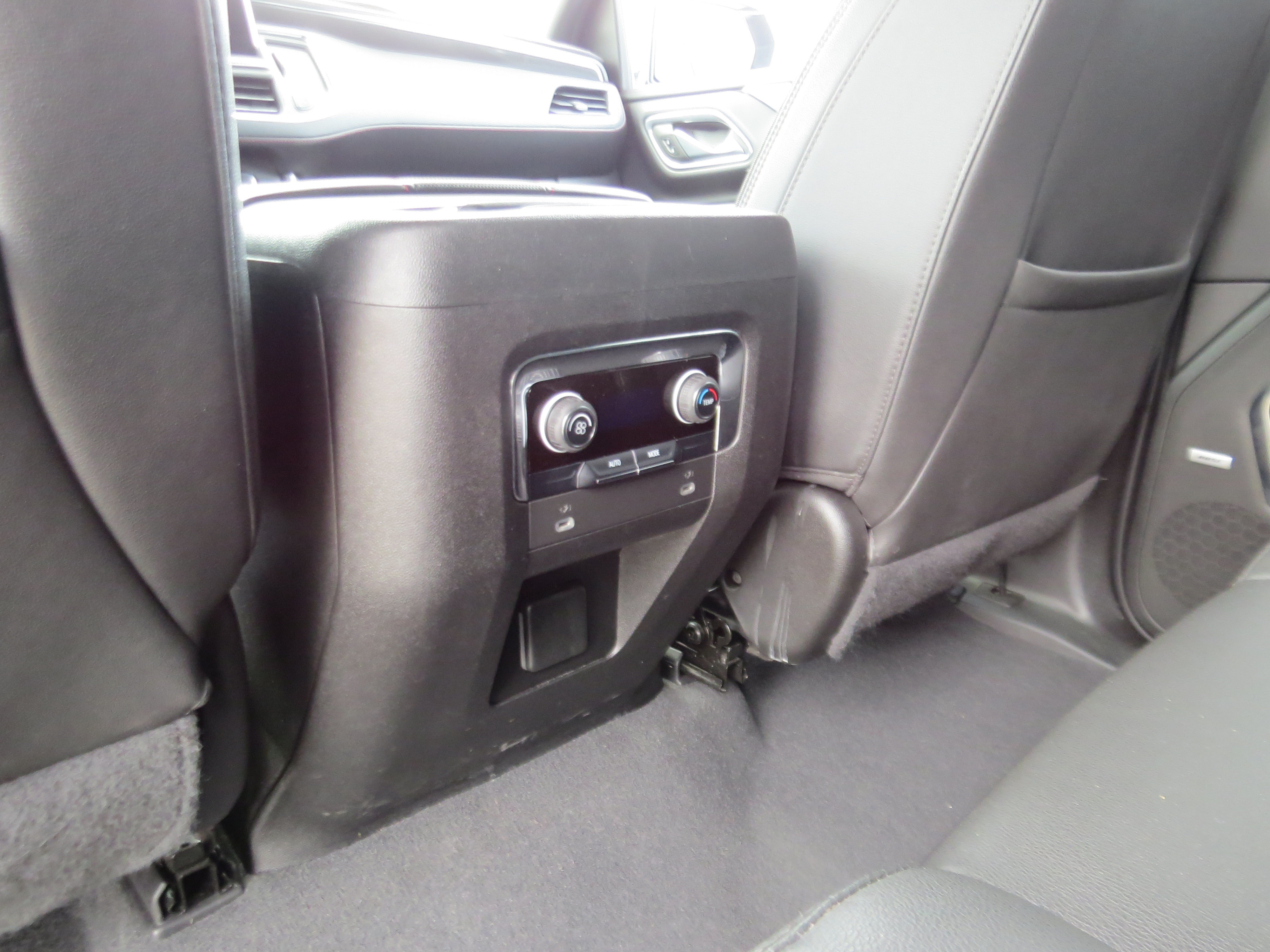 Used 2023 Chevrolet Tahoe RST AWD/4WD image 23