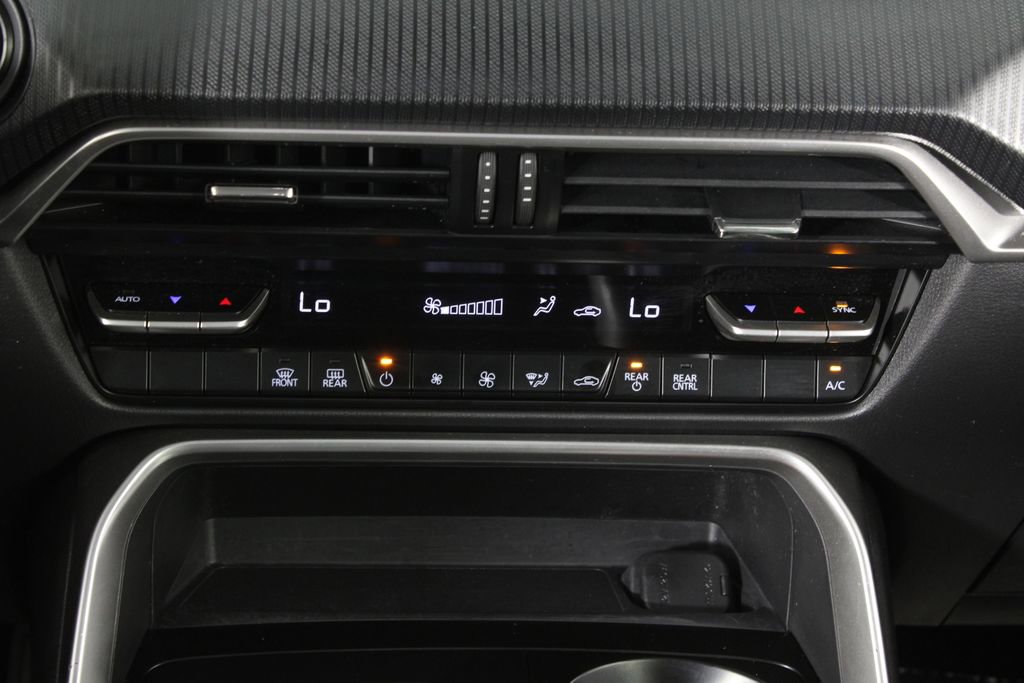 Used 2025 MAZDA CX-90 3.3 Turbo w/ Select Package AWD/4WD image 22