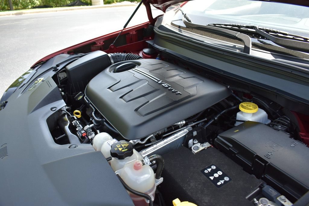 Used 2019 Jeep Cherokee Limited AWD/4WD image 33