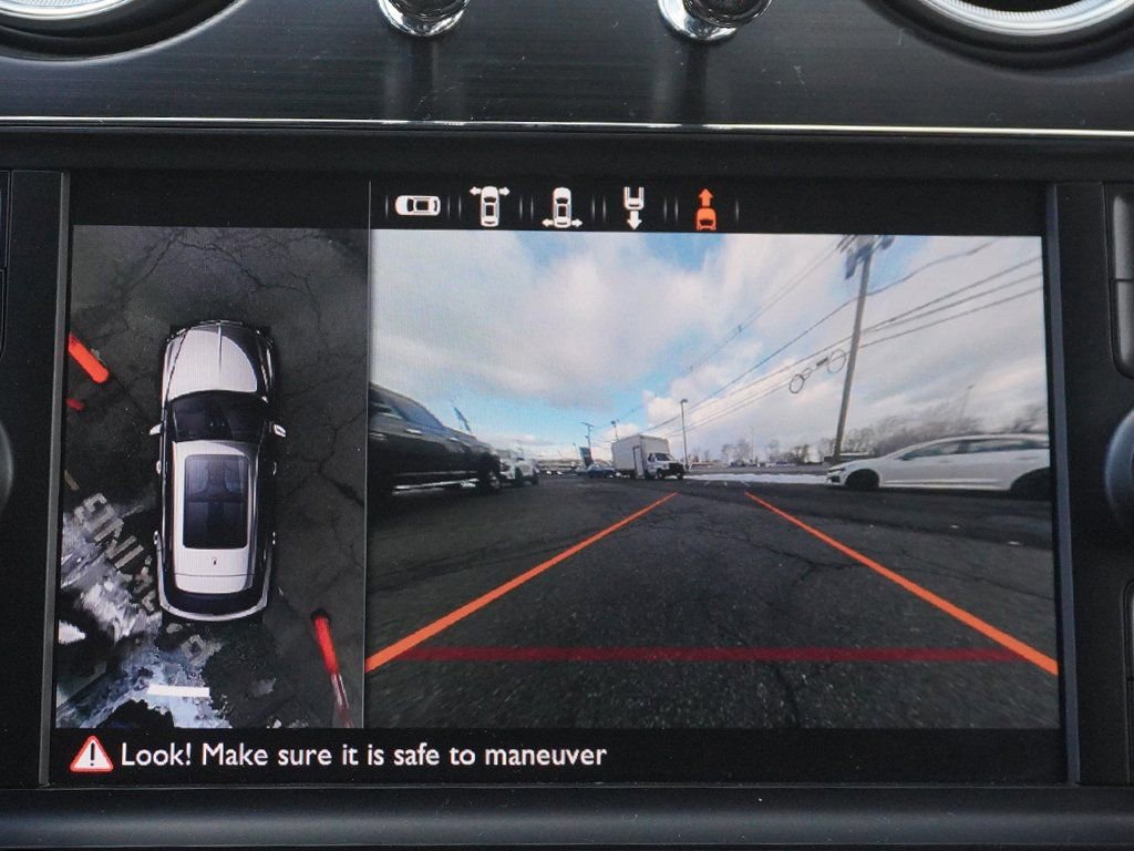 Used 2019 Bentley Bentayga image 63