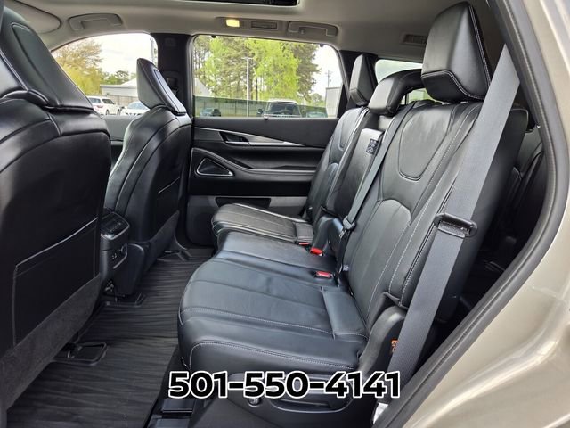 Used 2023 INFINITI QX60 Luxe w/ Vision Package FWD image 11
