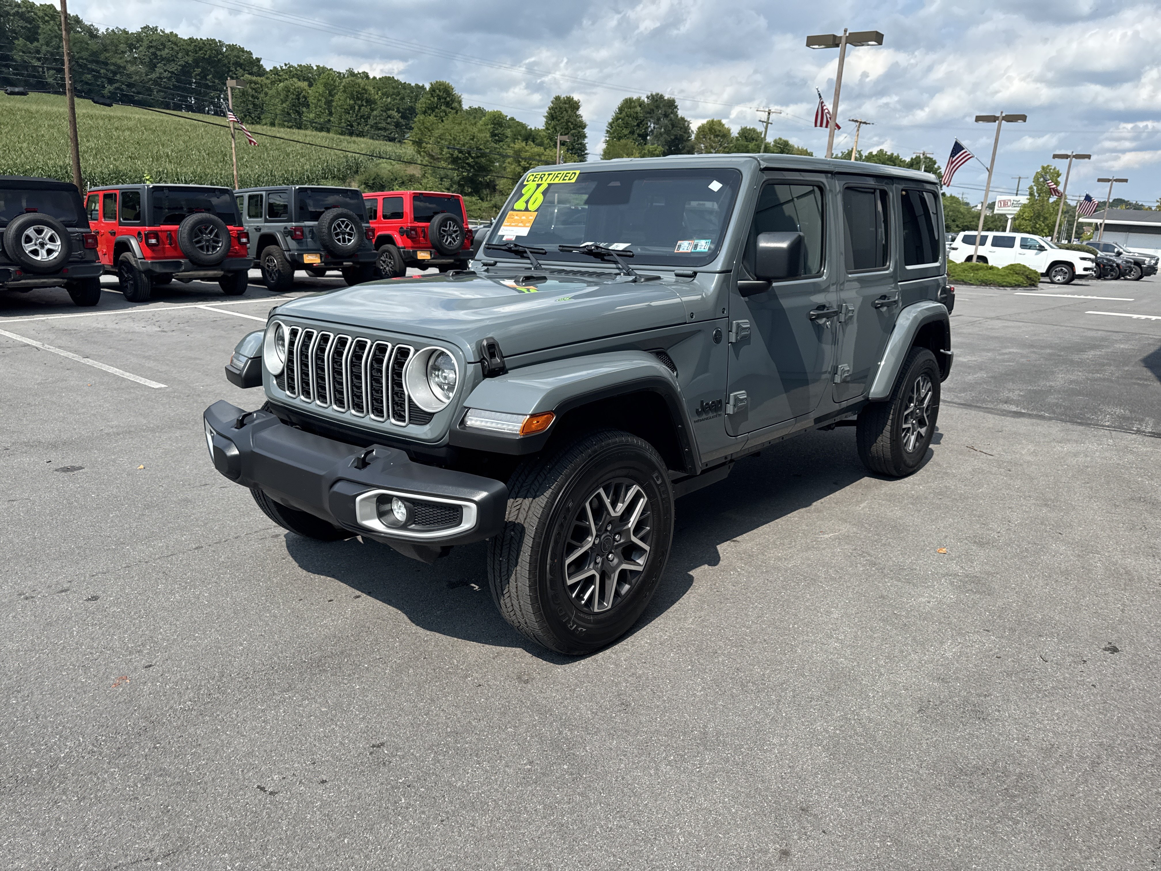 Used 2026 Jeep Wrangler Unlimited Sahara AWD/4WD image 8