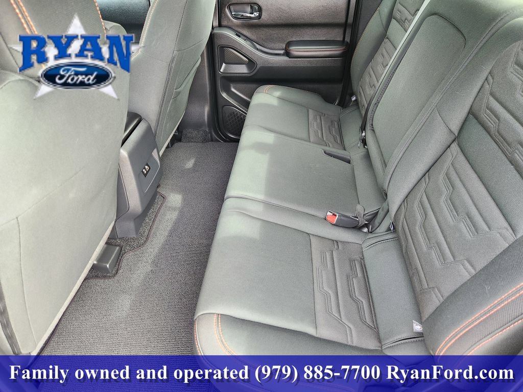 Used 2025 Nissan Frontier PRO-4X AWD/4WD image 20