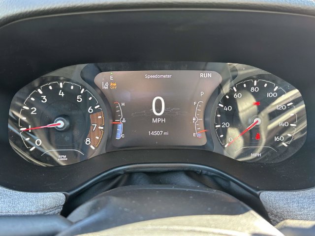 Used 2023 Jeep Compass Latitude w/ Sun and Sound Group AWD/4WD image 27