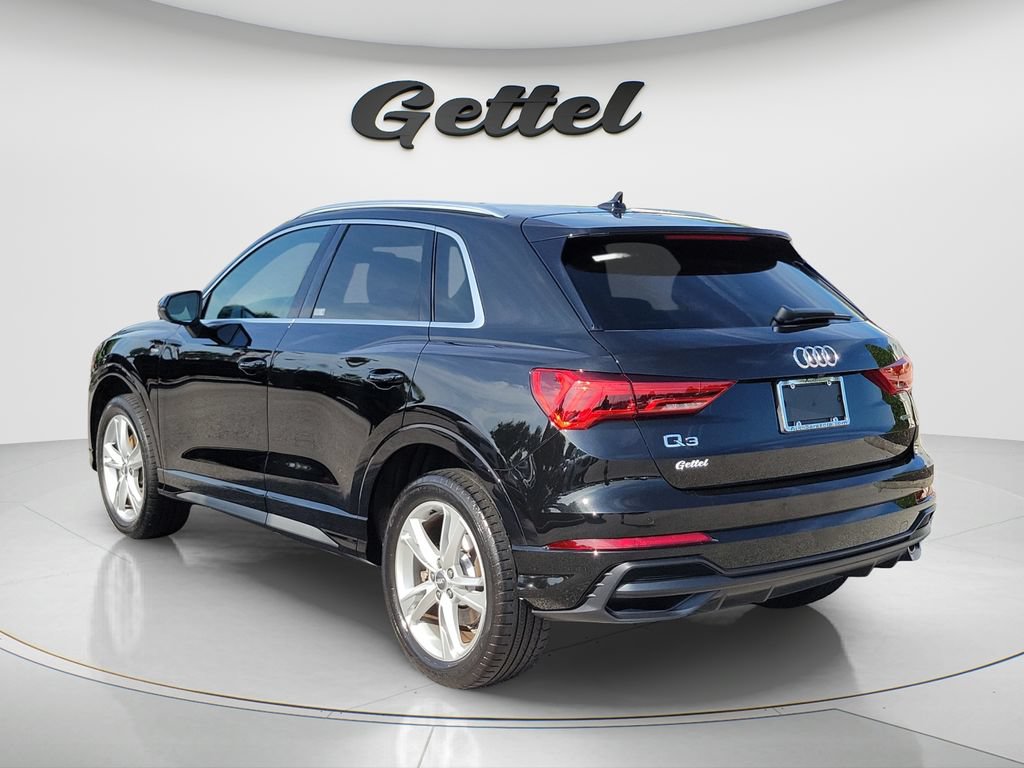 Used 2020 Audi Q3 2.0T Premium w/ Convenience Package AWD/4WD image 7