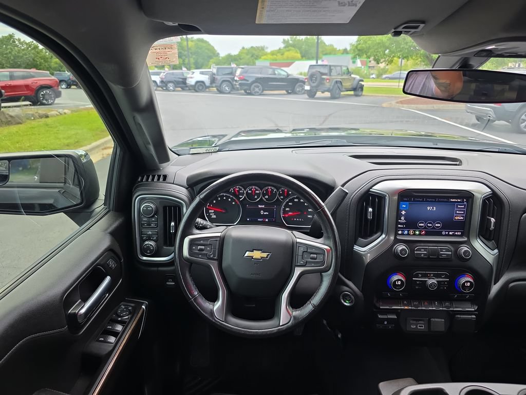 Used 2021 Chevrolet Silverado 1500 LT AWD/4WD image 14