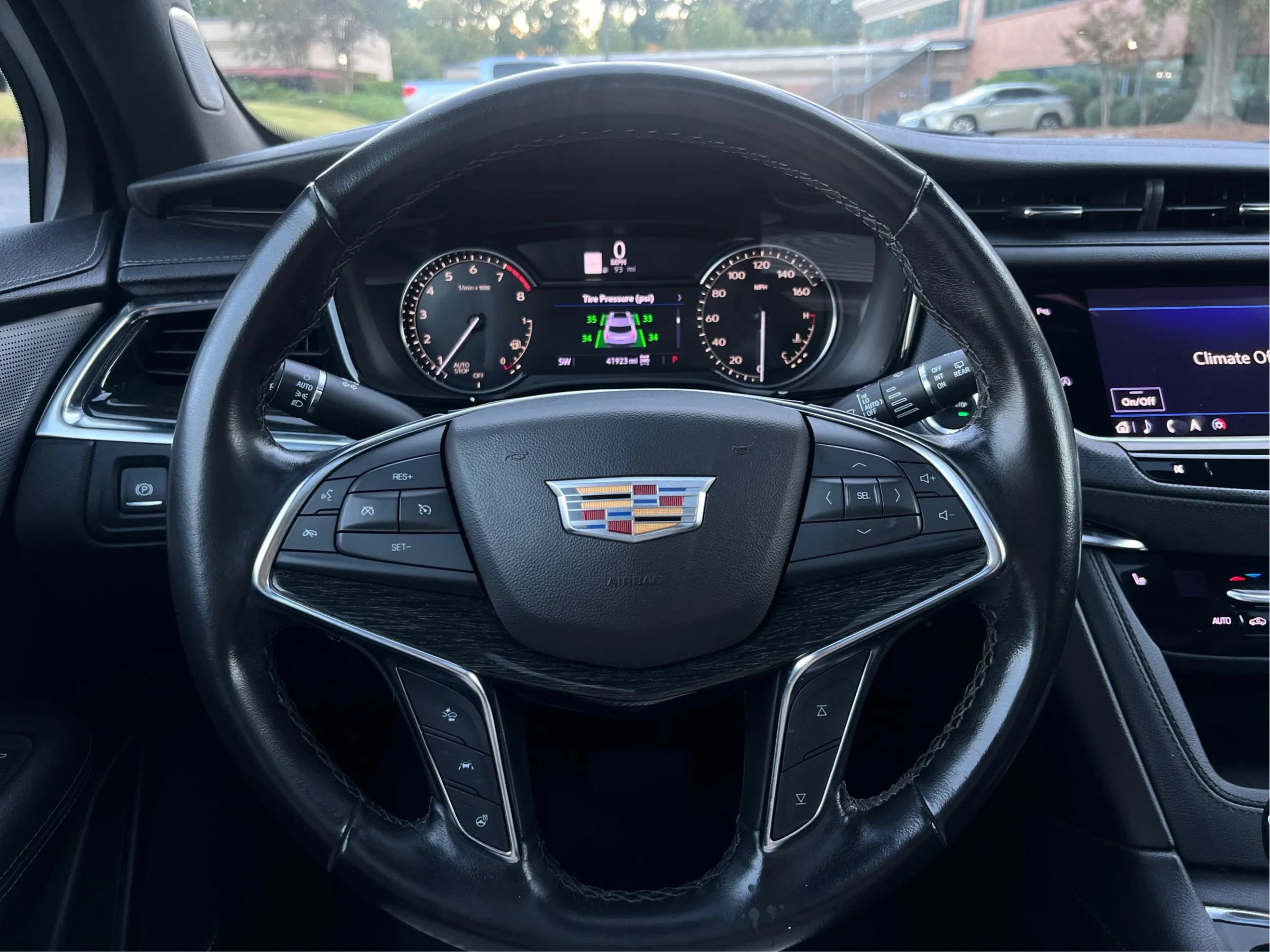 Used 2022 Cadillac XT5 Premium Luxury w/ LPO, ONYX Package AWD/4WD image 35