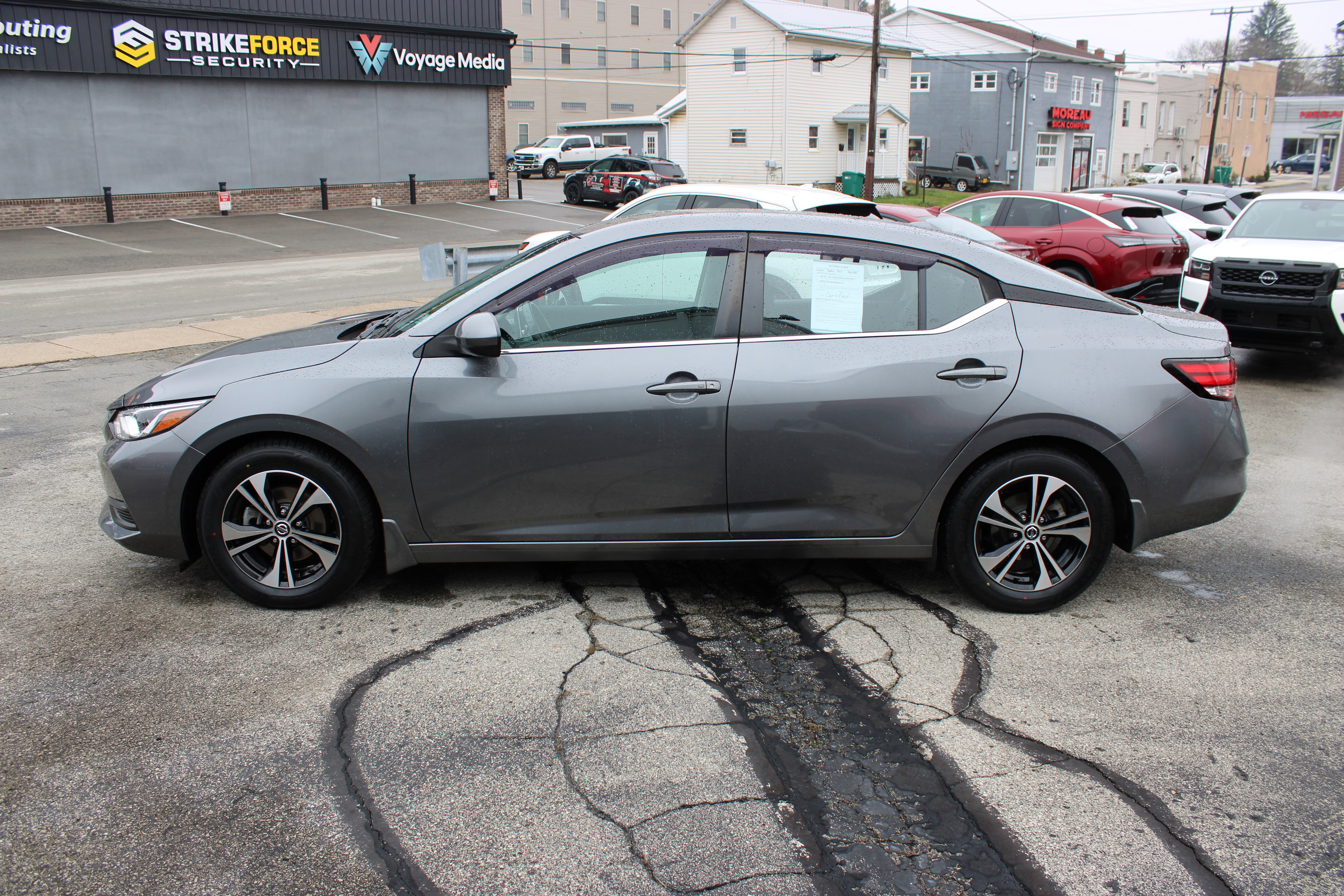 Certified 2022 Nissan Sentra SV image 2