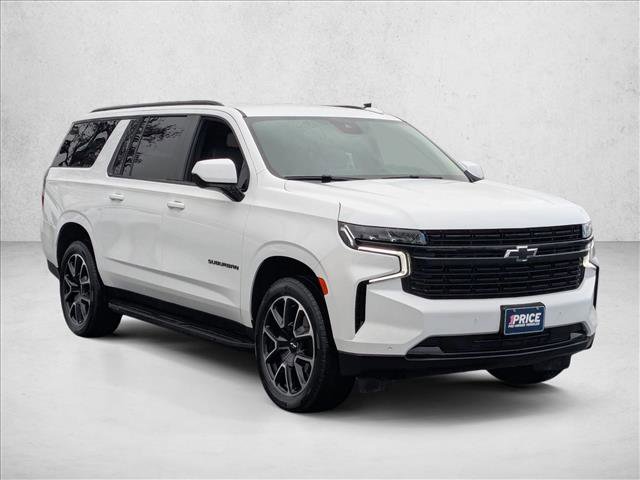 Used 2024 Chevrolet Suburban RST image 3
