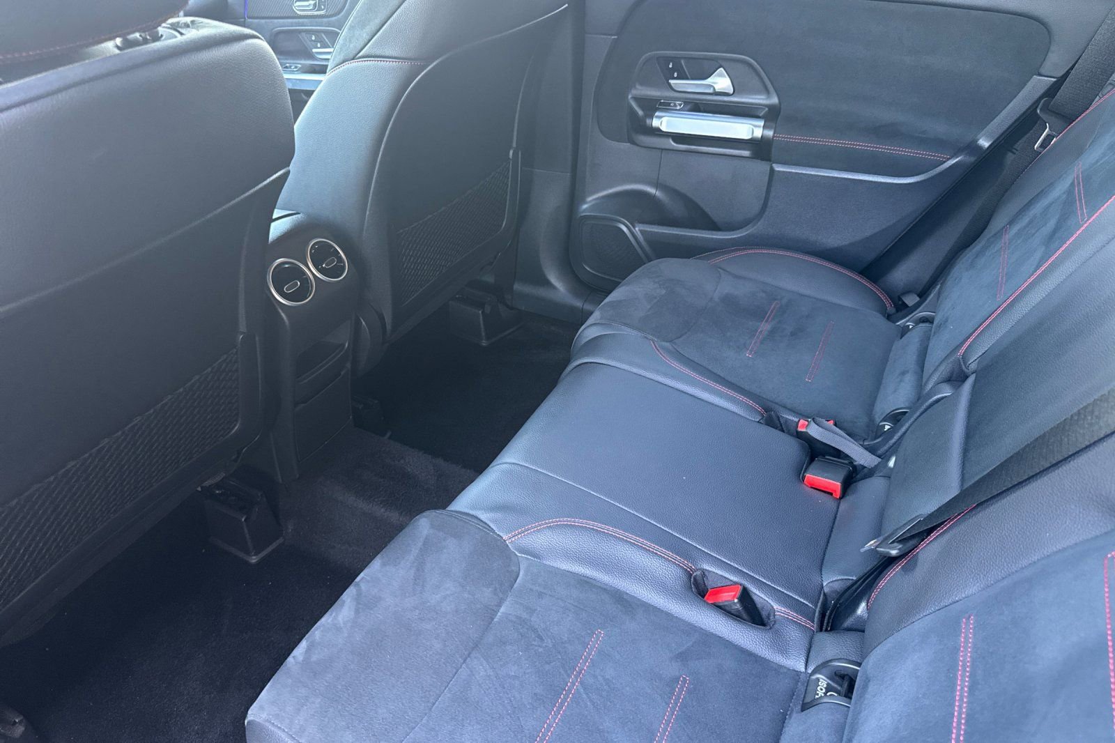Certified 2023 Mercedes-Benz GLB 250 image 13