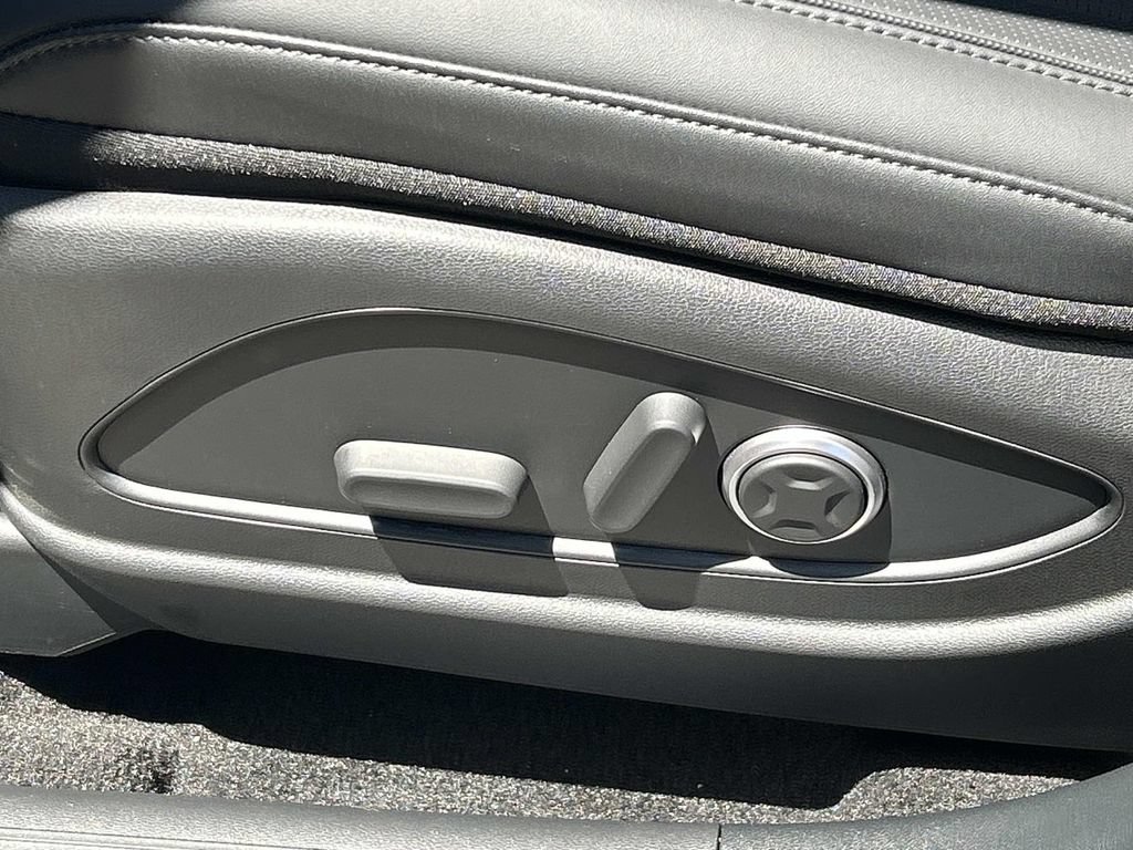 New 2026 Hyundai Palisade SEL Premium FWD image 16