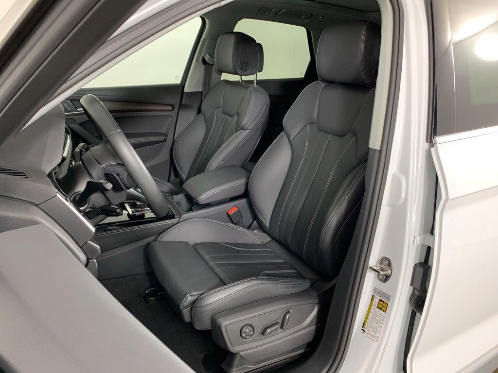 Used 2024 Audi Q5 e Premium Plus image 19