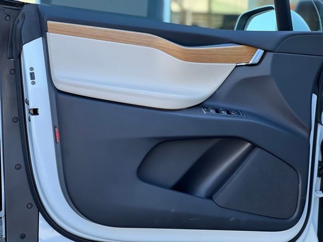 Used 2018 Tesla Model X 100D image 8