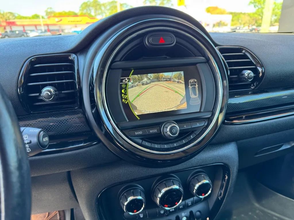 Used 2016 MINI Cooper Clubman image 10