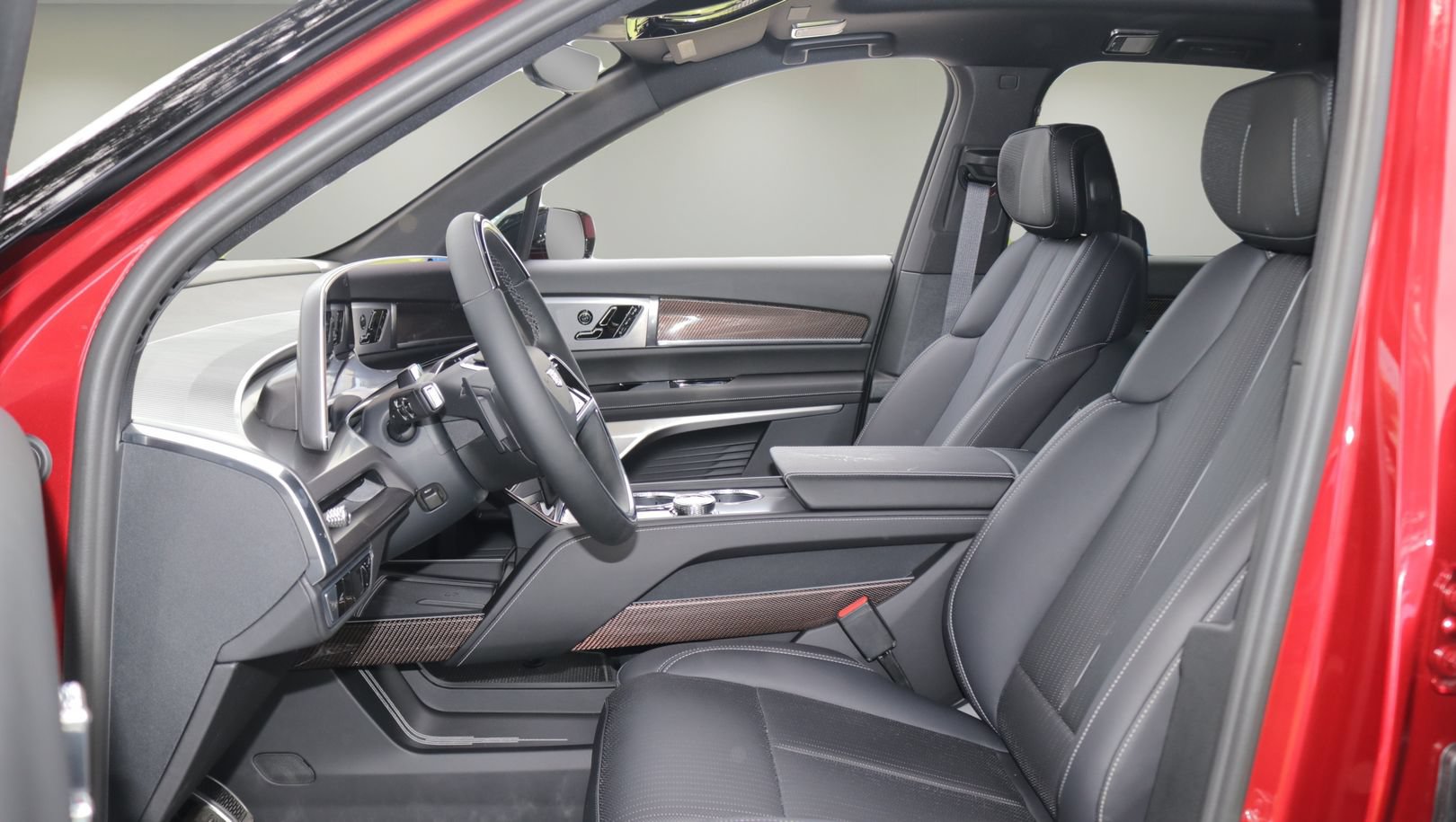 New 2027 Cadillac Vistiq Sport w/ LPO, Floor Liner Package AWD/4WD image 12