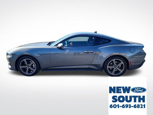 Used 2025 Ford Mustang Coupe image 2