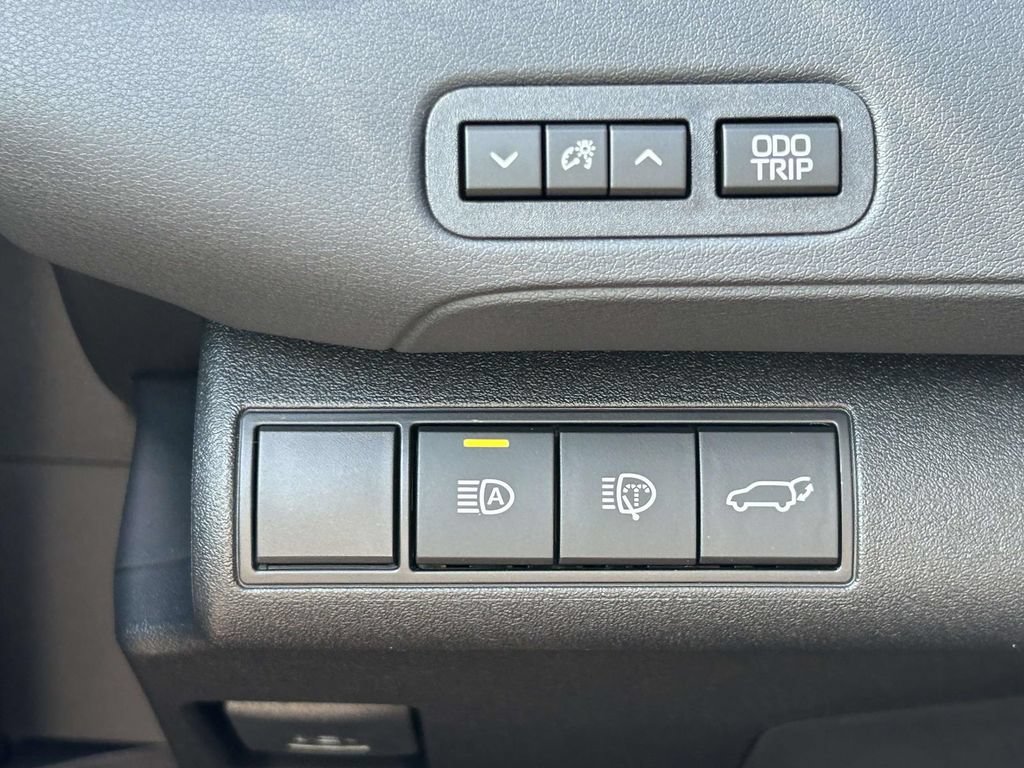 New 2026 Subaru Solterra AWD/4WD image 19